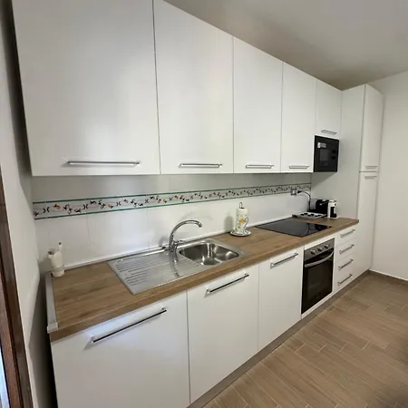 Smeraldo Apartamento *